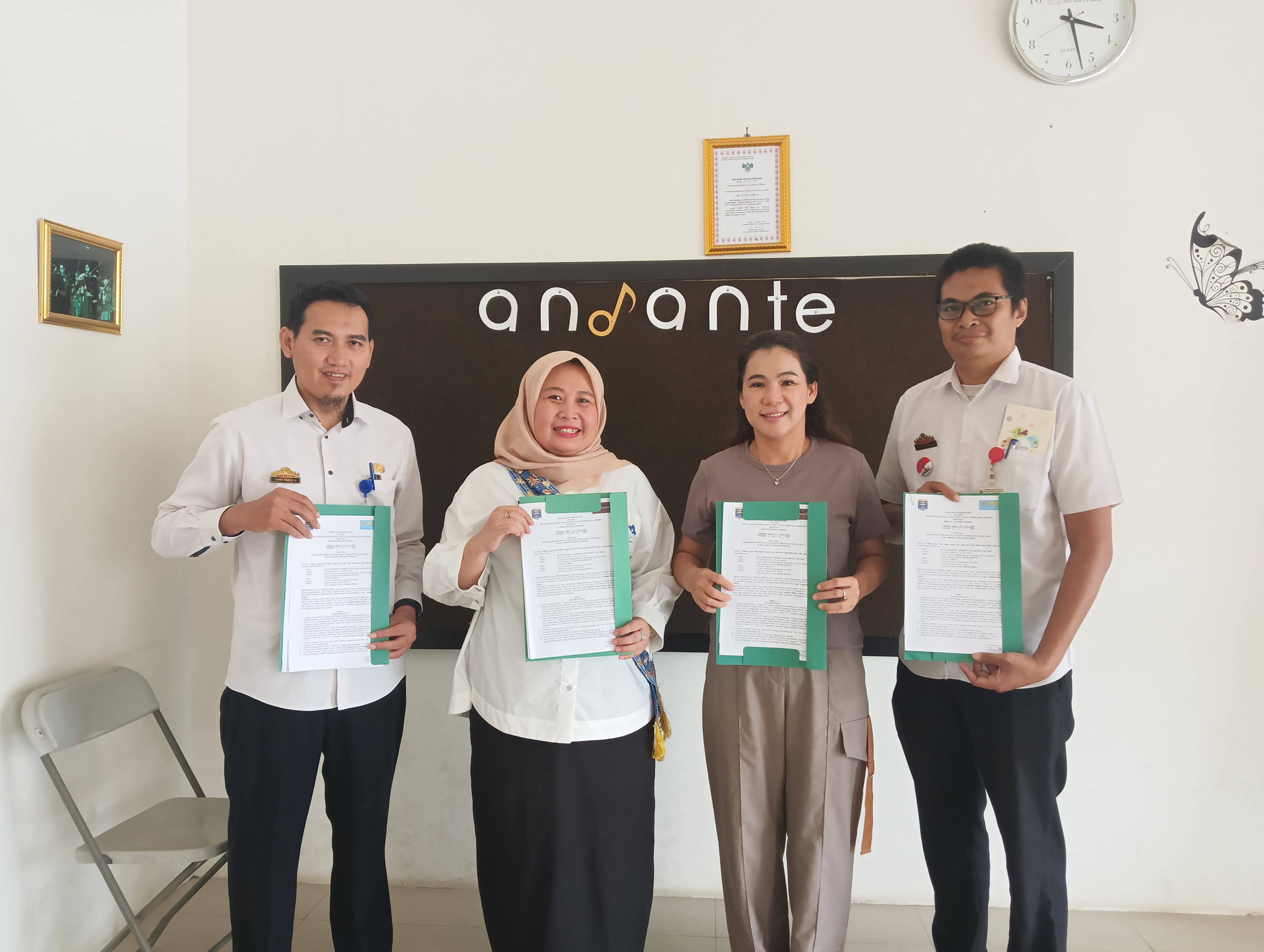 Dukcapil Metro Resmi Melakukan Penandatanganan PKS dengan Andante Music School, Bright English School, dan Yayasan Persatuan Komunitas Disabilitas Kota Metro