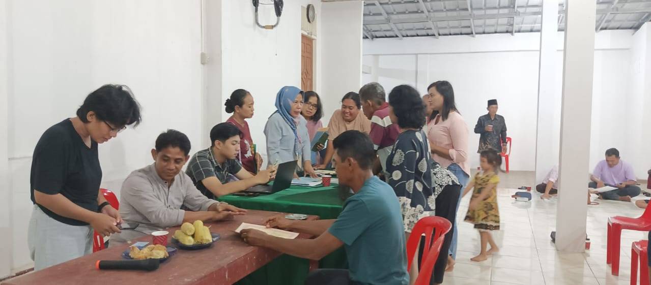 Disdukcapil Kota Metro Laksanakan Jemput Bola Aktivasi IKD di Gereja Santo Kornelius
