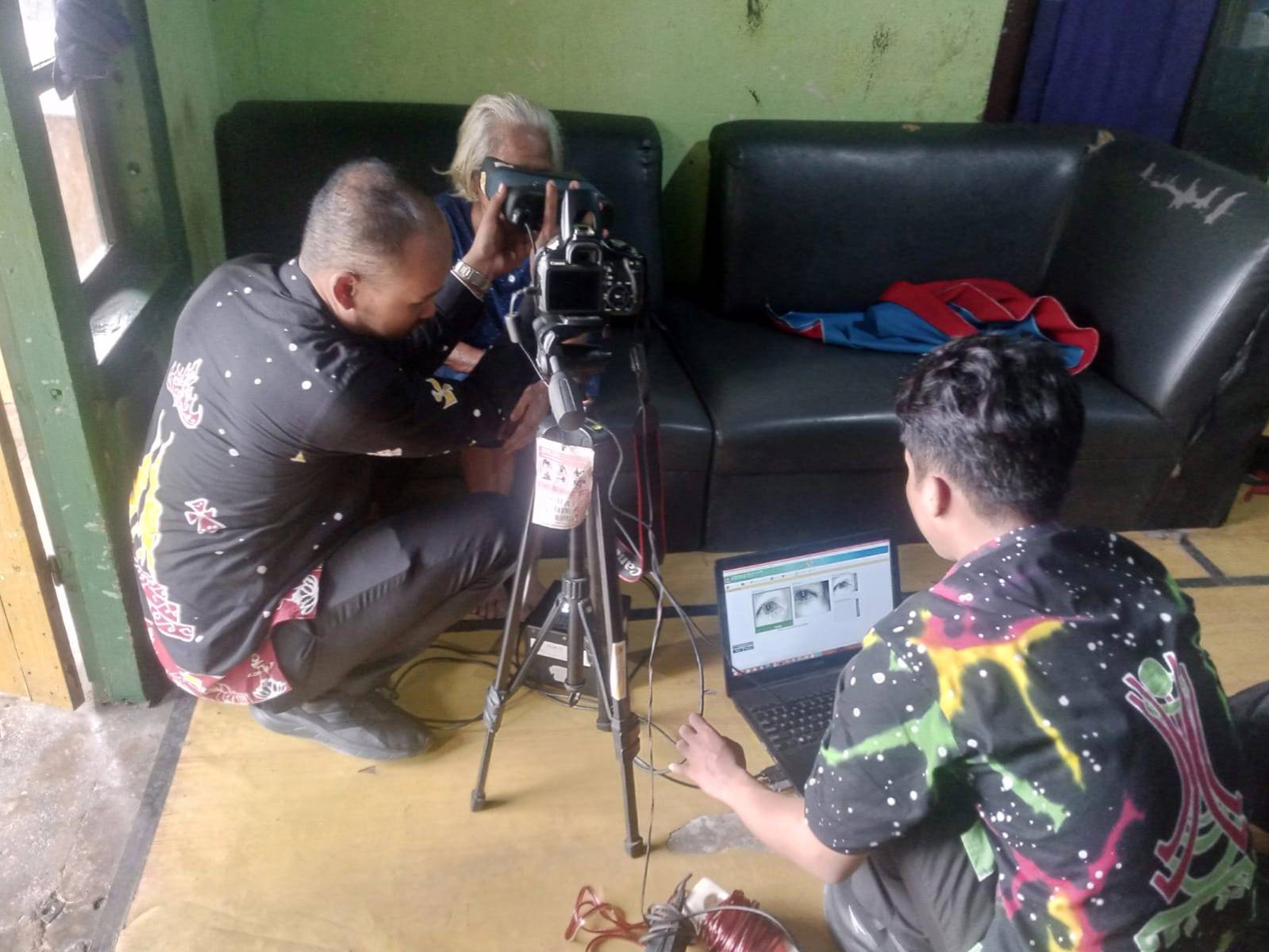 Pelayanan Jemput Bola Perekaman KTP Khusus Lansia