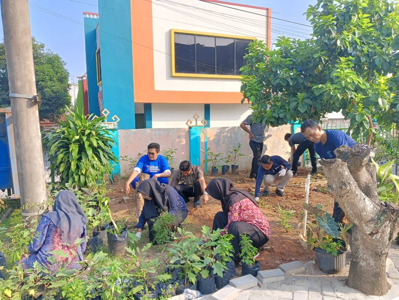 Jumat Bersih dalam Rangka World Clean Day 2025