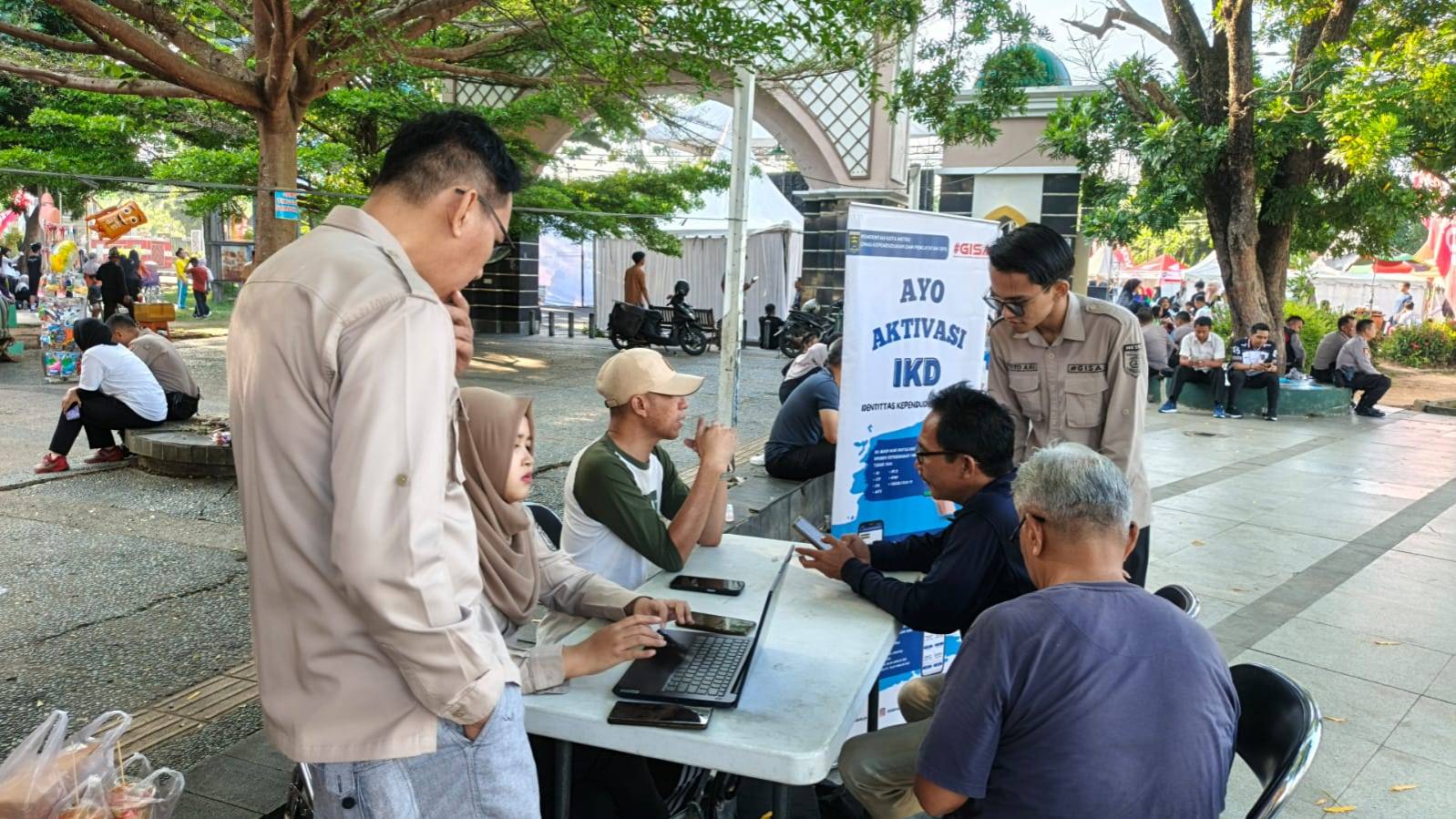 Aktivasi IKD Pada Acara Metro Car Free Day