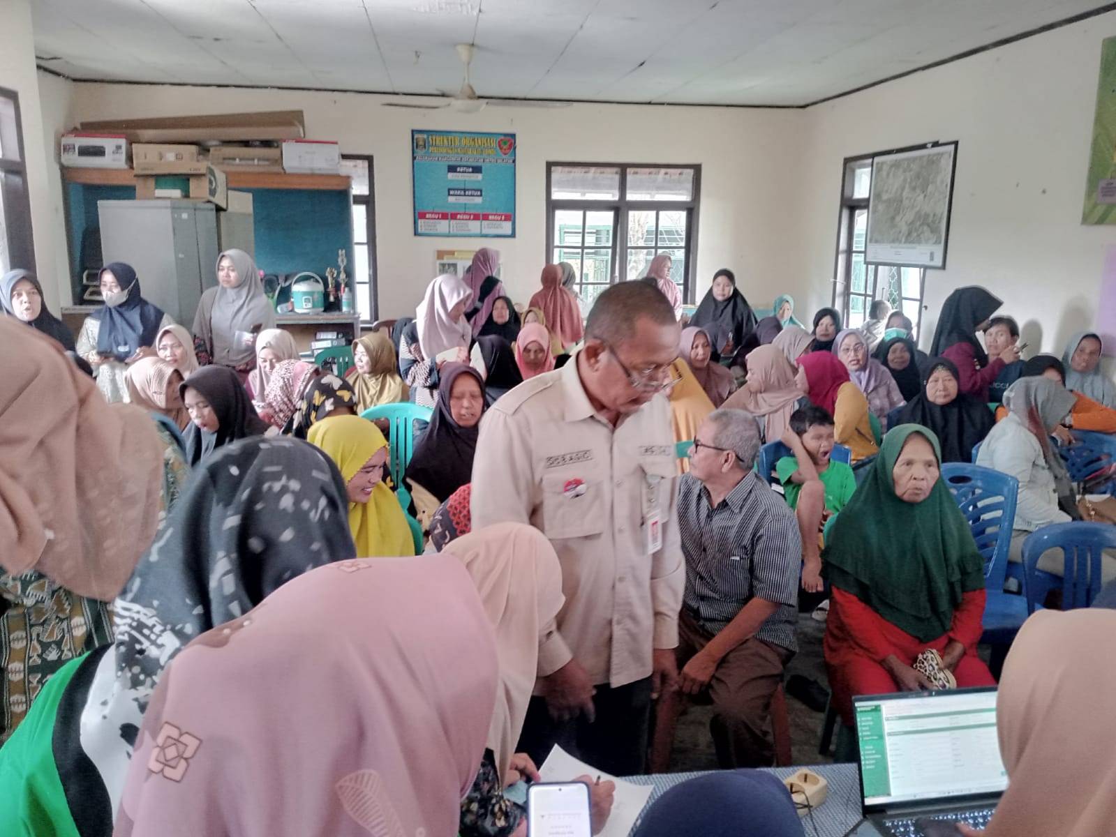 Warga Margorejo Apresiasi Layanan Jemput Bola IKD Disdukcapil Metro