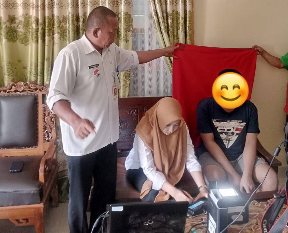 Warga ODGJ Banjarsari Rekam KTP-el di Rumah Lewat Layanan Jemput Bola