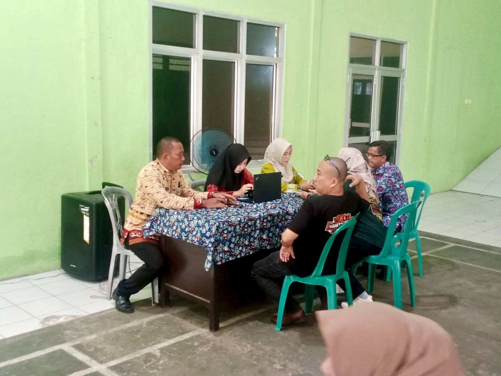 Disdukcapil Metro Tuntaskan Aktivasi IKD Agen Bansos Melalui Layanan Jemput Bola