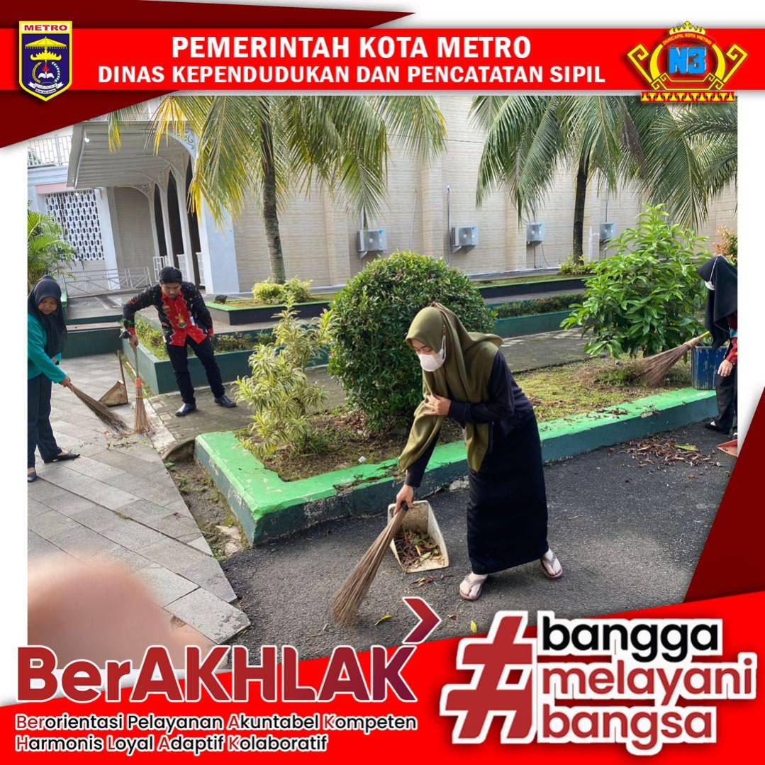 Jum'at Bersih di Masjid Taqwa Kota Metro