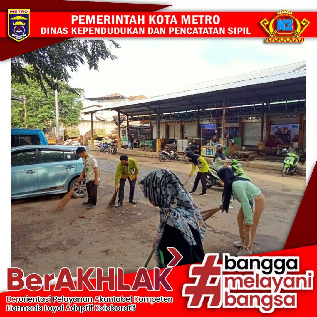 24_jumat_bersih_ke_pasar.jpg
