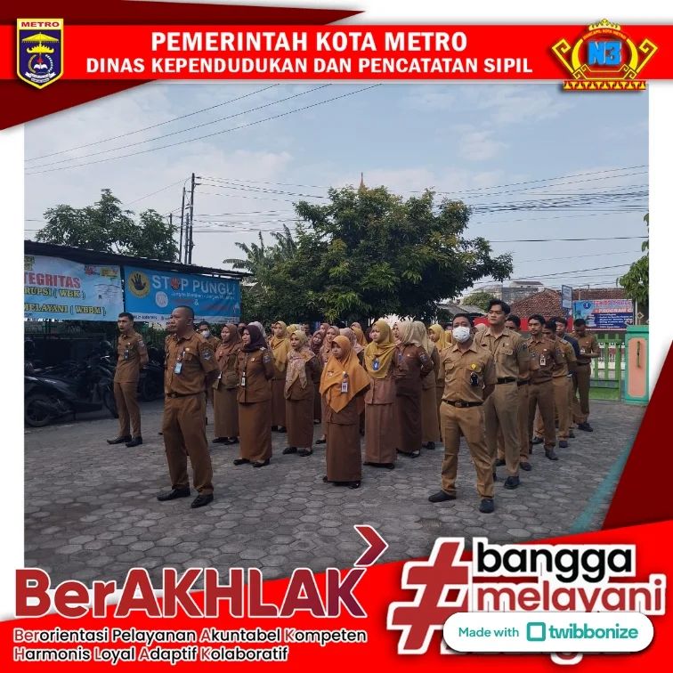 Pelaksanaan Apel Pagi Disdukcapil Kota Metro