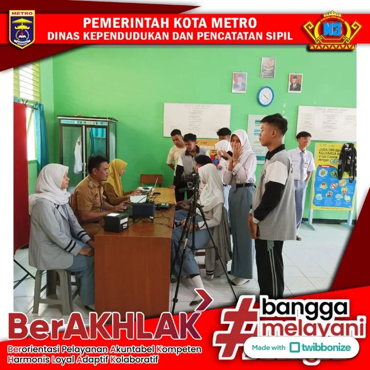 PEREKAMAN KTP-EL KELILING DAN AKTIVASI IKD KE SMA N 6 METRO