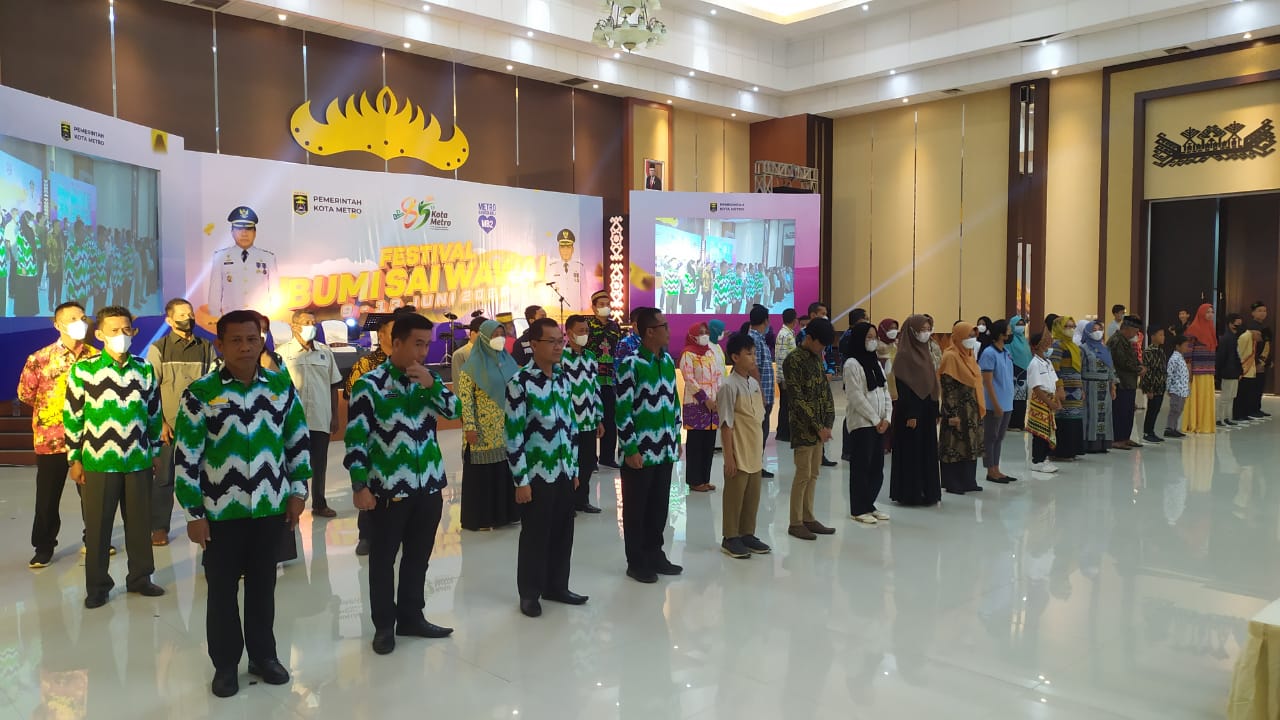 Penerimaan Piagam Penghargaan dalam rangka memeriahkan HUT Kota Metro ke 85 Tahun