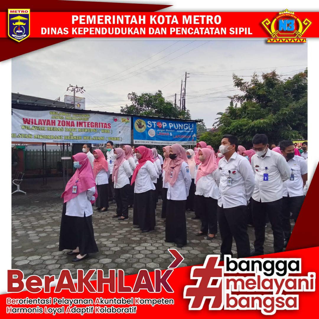 Pelaksanaan Apel pagi Dinas Dukcapil Kota Metro