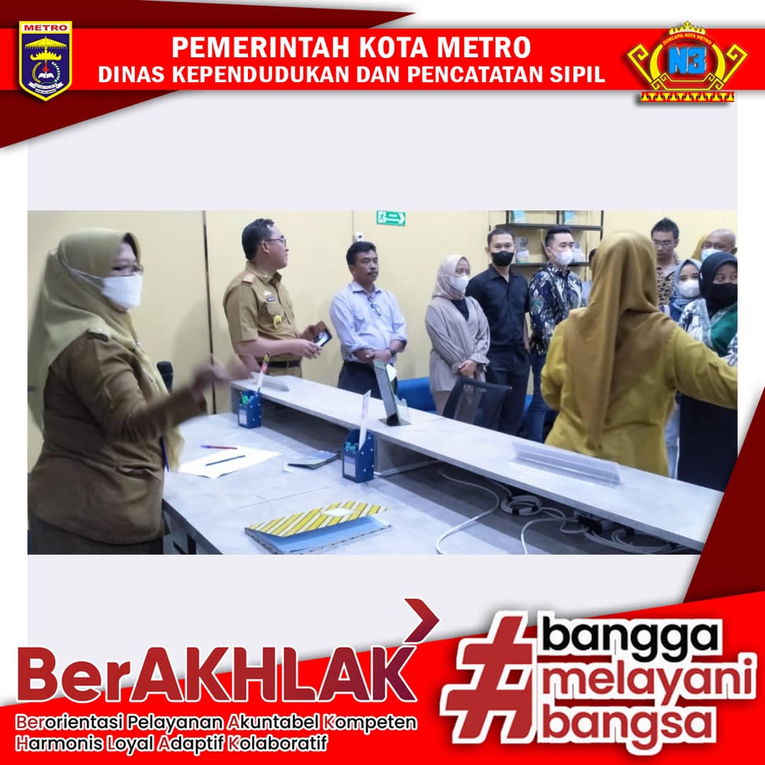 Kegiatan Disdukcapil Kota Metro pada Mal Pelayanan Publik di Kota Metro