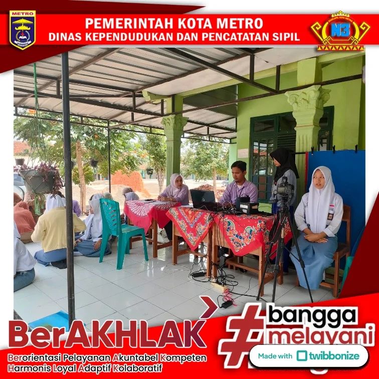 PEREKAMAN KTP-EL KELILING DAN AKTIVASI IKD KE SMA N 3 METRO