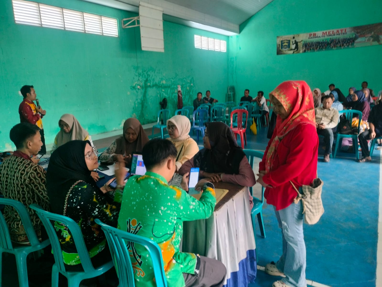 Aktivasi IKD Agen Bansos di Hadimulyo Timur